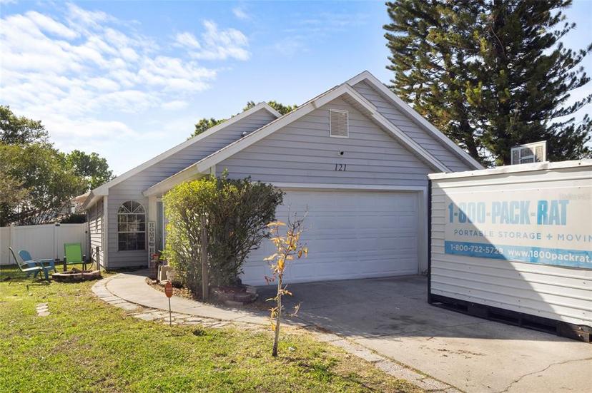 Picture of 121 Edgewater Circle, Sanford FL 32773