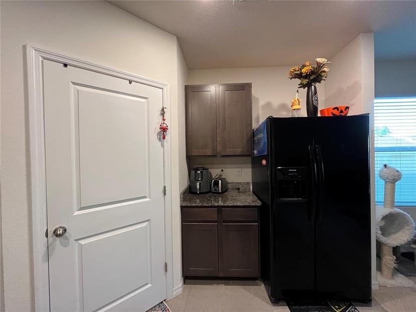 Picture of 9832 Warm Stone Street, Thonotosassa FL 33592