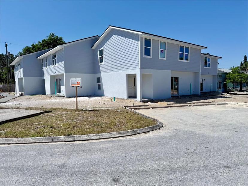 Picture of 222 Carpenters Way Unit 70, Lakeland FL 33805