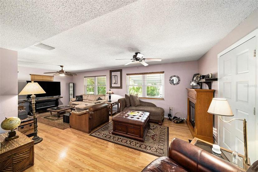 Picture of 1399 Leeward Avenue, Spring Hill FL 34606