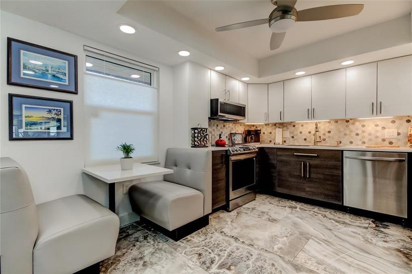 Picture of 5200 Brittany Drive S Unit 204, St Petersburg FL 33715