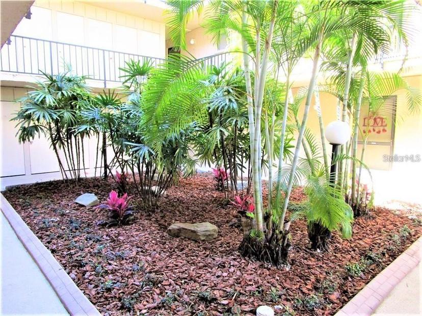 Picture of 2763 Woodgate Lane Unit 108, Sarasota FL 34231