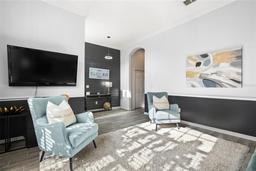 Picture of 20203 Merry Oak Avenue, Tampa, FL 33647
