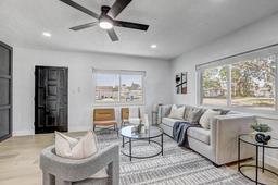 Picture of 1807 49Th Avenue W, Bradenton, FL 34207
