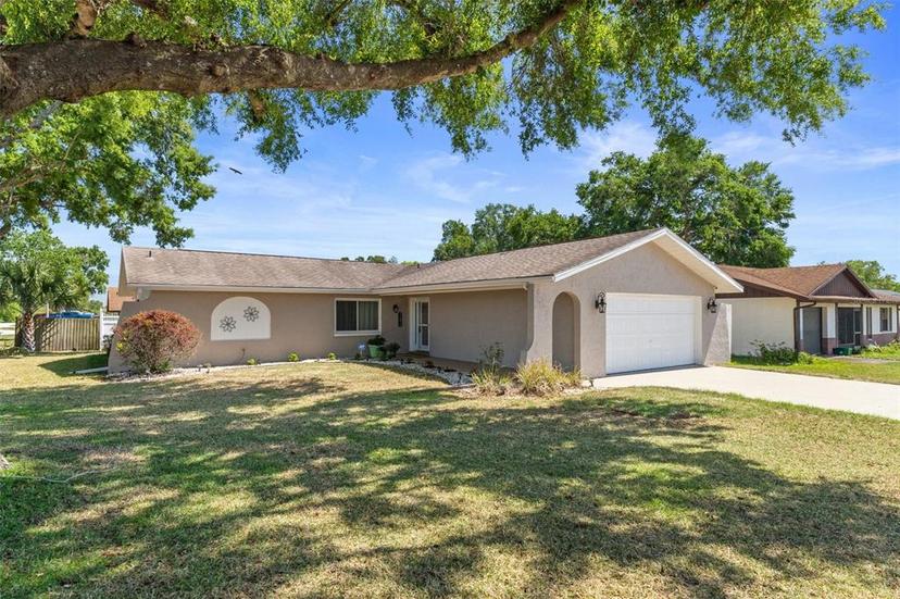 Picture of 31076 Castle Ridge Drive, Brooksville FL 34602