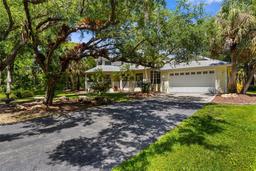 Picture of 710 N River Road, Venice, FL 34293