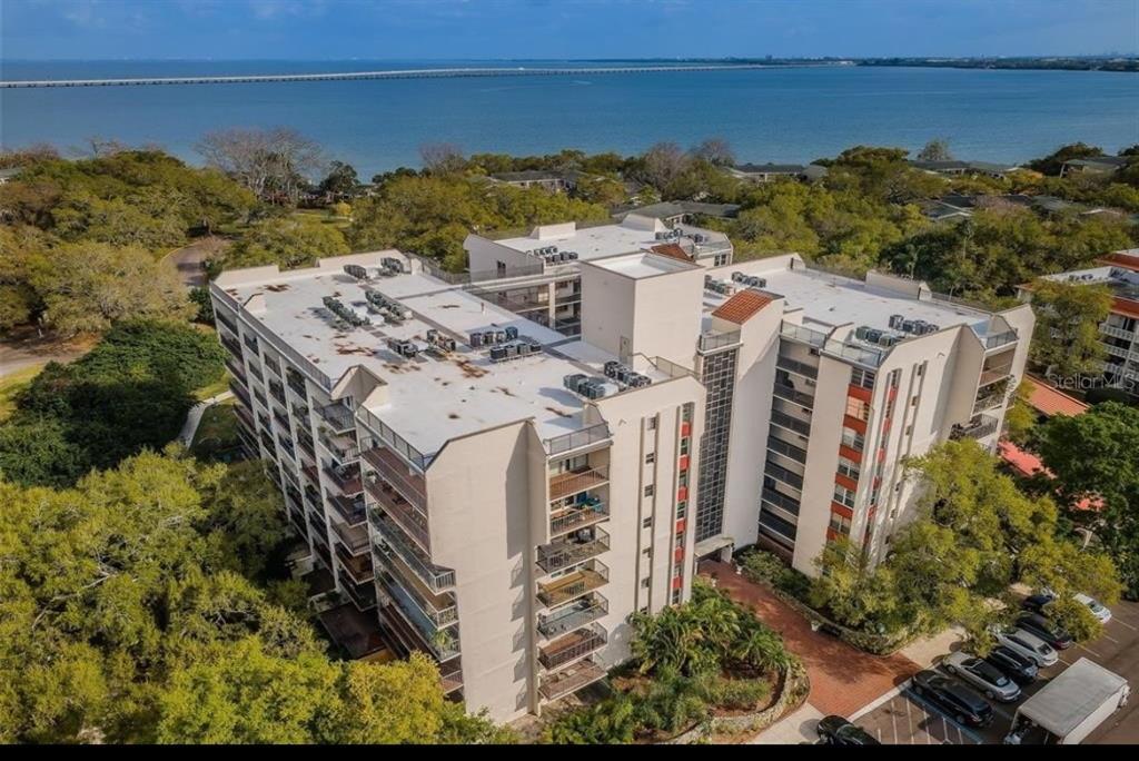 Picture of 2699 Seville Boulevard Unit 805, Clearwater, FL 33764