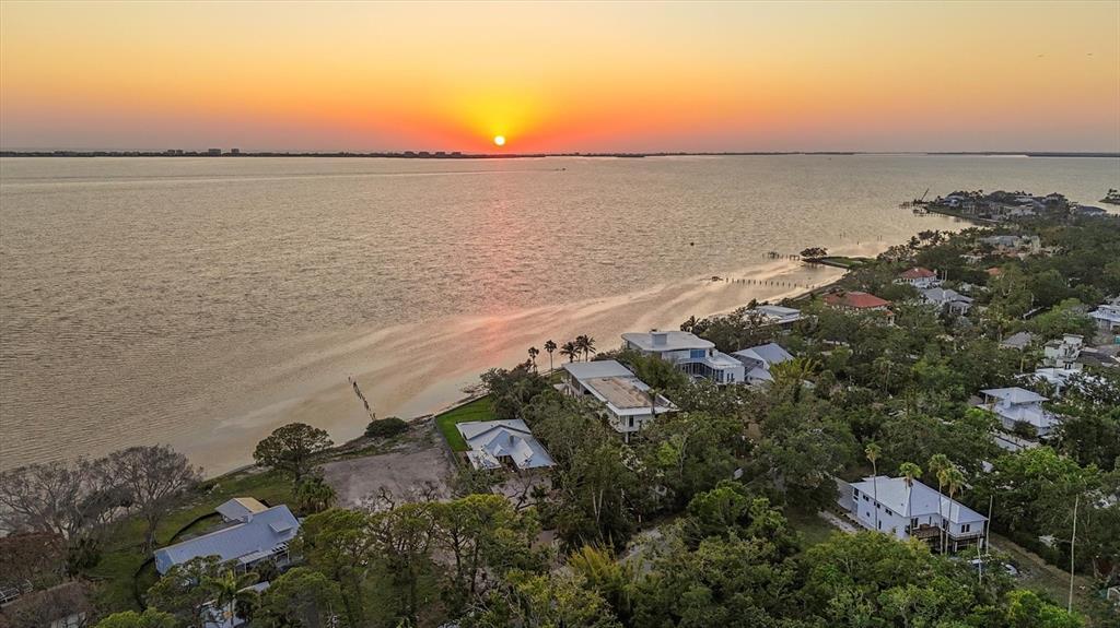 Picture of 3931 Bay Shore Road, Sarasota, FL 34234