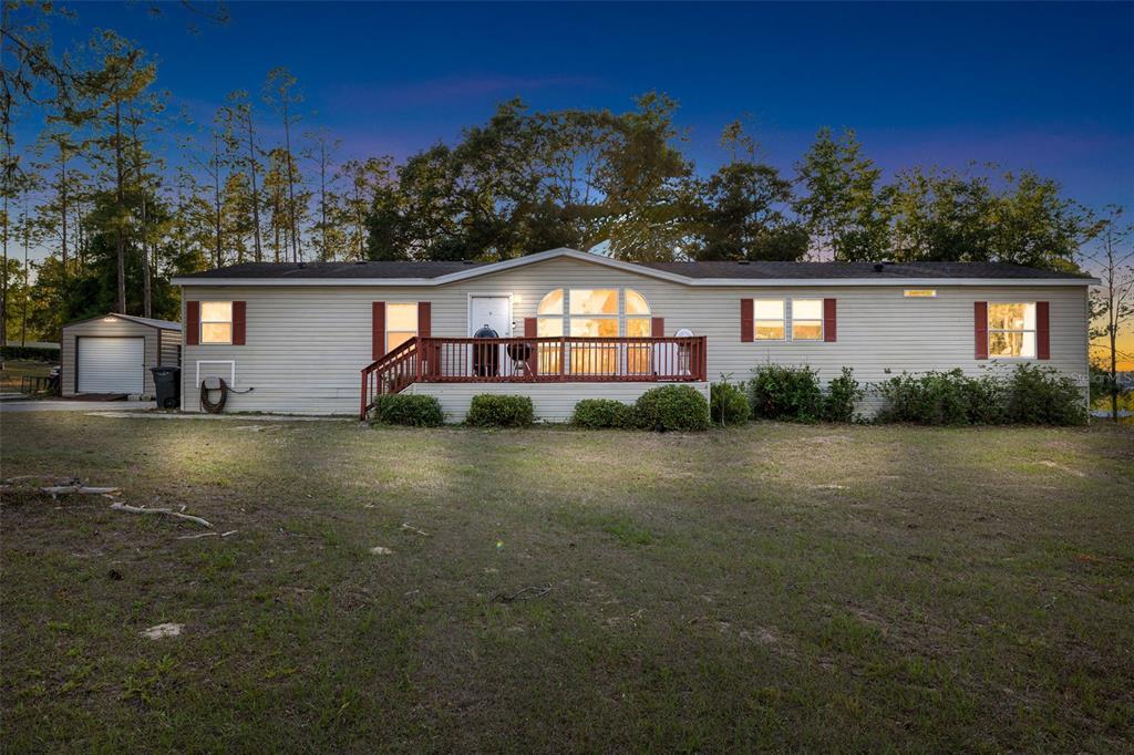 Picture of 13721 Mcintosh Drive, Dade City, FL 33525