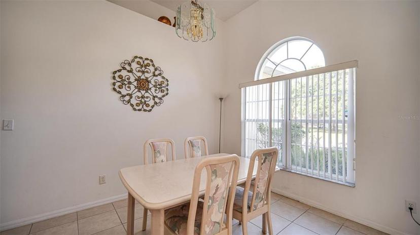 Picture of 624 Montana Avenue, Davenport FL 33897