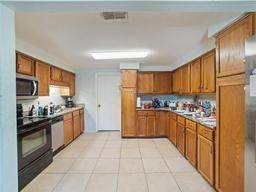 Picture of 124 Elaine Drive, Auburndale, FL 33823