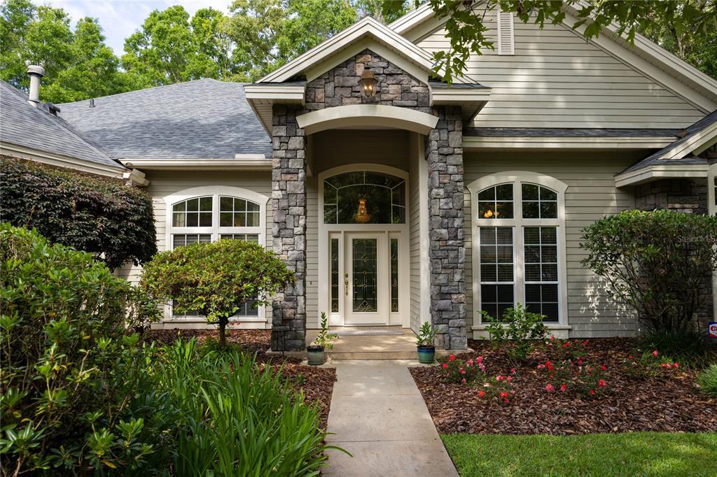 Picture of 10032 SW 48Th Place, Gainesville, FL 32608
