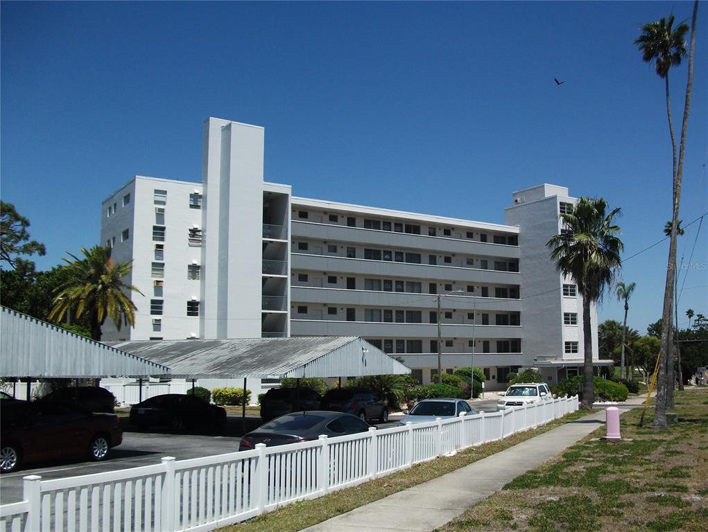 Picture of 200 N Betty Lane Unit 5F, Clearwater, FL 33755