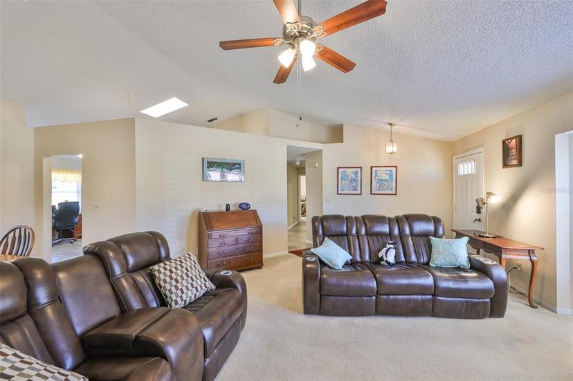 Picture of 2004 Berry Roberts Drive, Sun City Center FL 33573
