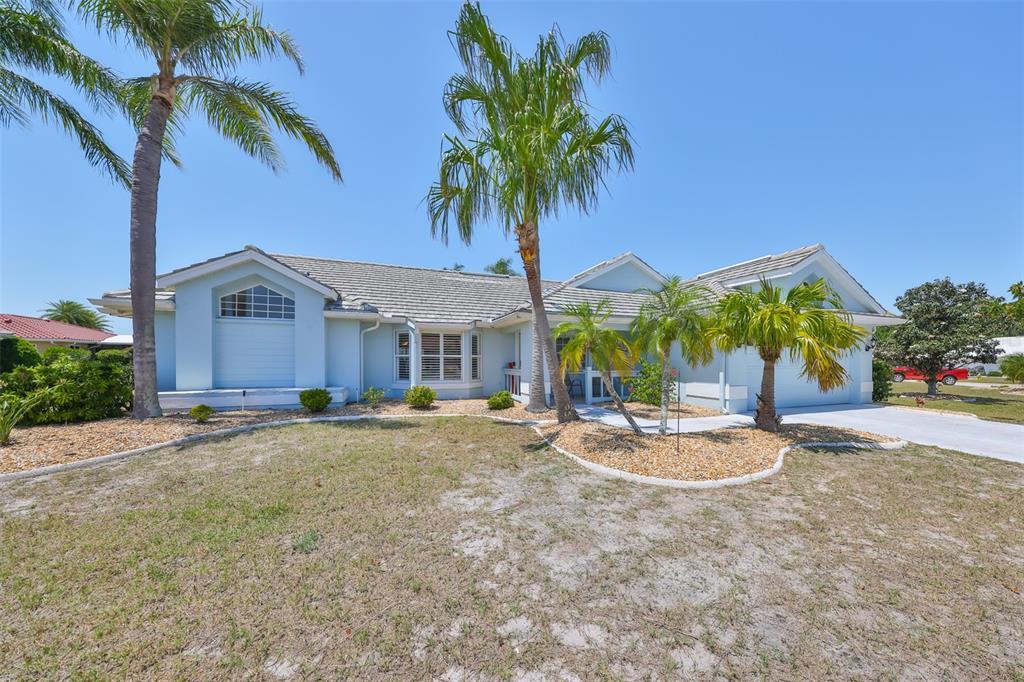 Picture of 2004 Berry Roberts Drive, Sun City Center, FL 33573