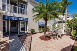 Picture of 11531 Shipwatch Drive Unit 1030, Largo, FL 33774