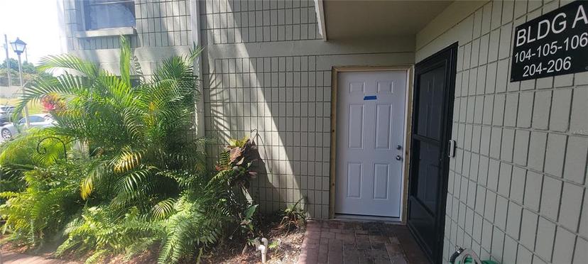 Picture of 2424 W Tampa Bay Boulevard Unit A106, Tampa FL 33607