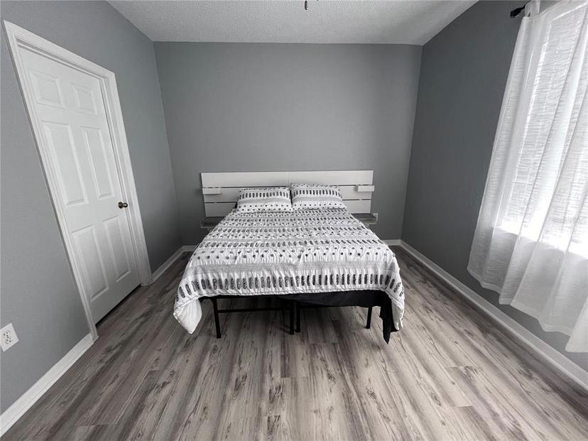 Picture of 18001 Richmond Place Drive Unit 126, Tampa FL 33647