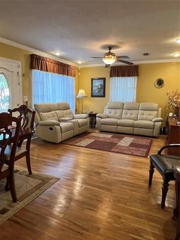 Picture of 8405 N Newport Ave, Tampa, FL 33604