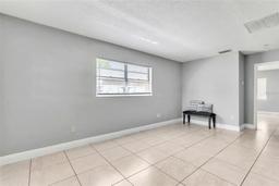 Picture of 907 Tyner Street, Plant City, FL 33563