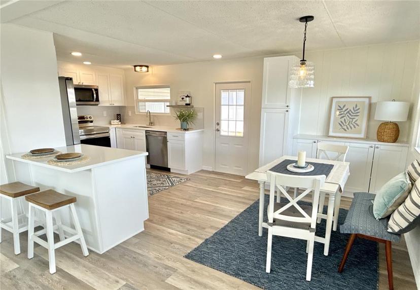 Picture of 654 Mount Madison Avenue Ne Unit 663, St Petersburg FL 33702