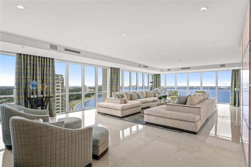 Picture of 3301 Bayshore Boulevard Unit 2401E, Tampa FL 33629