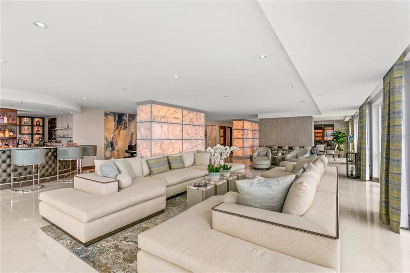 Picture of 3301 Bayshore Boulevard Unit 2401E, Tampa FL 33629