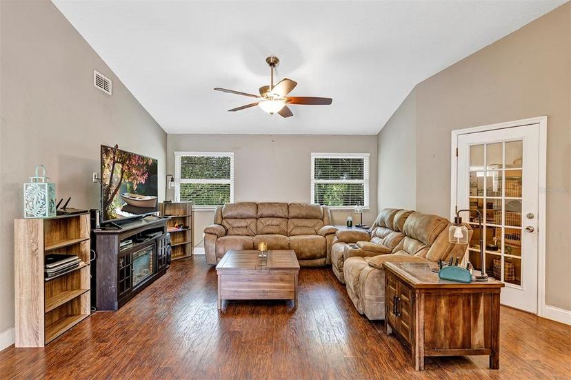 Picture of 6906 Colony Oaks Lane, Orlando FL 32818