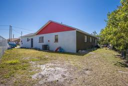 Picture of 1821 16Th Avenue E, Bradenton, FL 34208