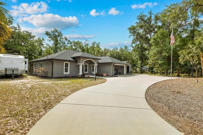 Picture of 220 Fairground Avenue, Bronson FL 32621