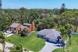 Picture of 140 Hermes Road, Venice, FL 34293