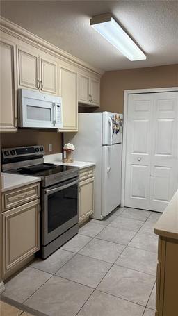 Picture of 5471 Vineland Road Unit 7109, Orlando, FL 32811