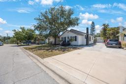 Picture of 1110 36Th Avenue N, St Petersburg, FL 33704