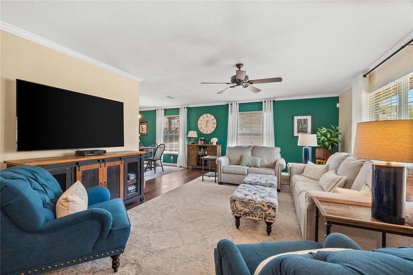 Picture of 2525 Madrid Way S, St Petersburg FL 33712