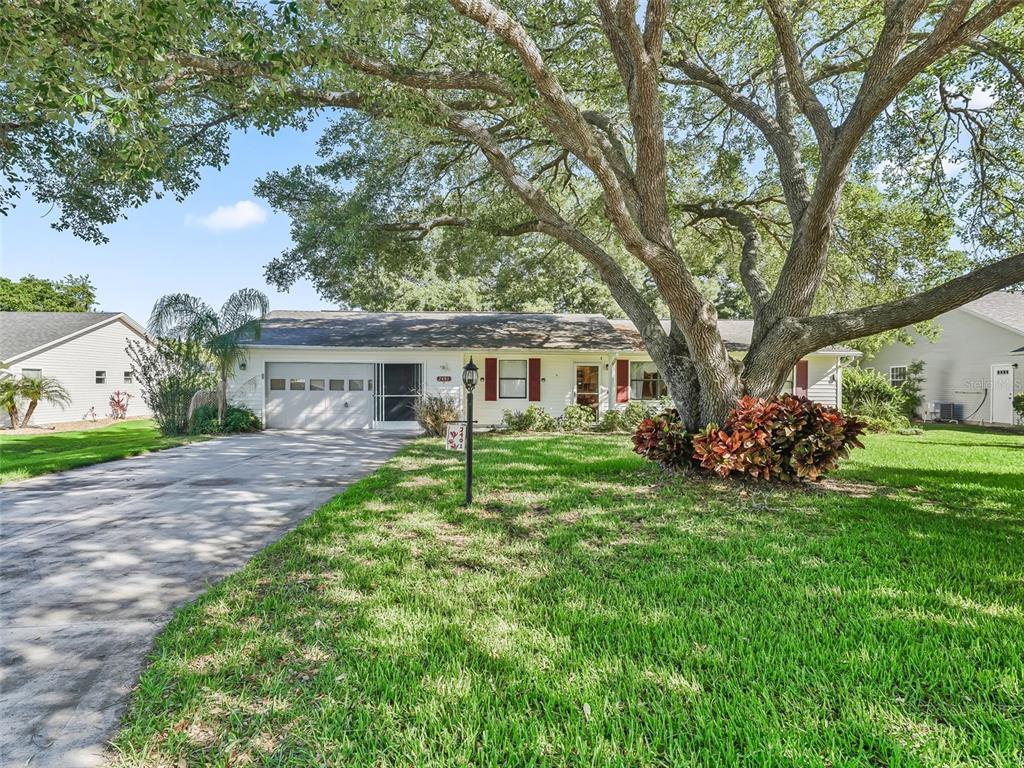 Picture of 2401 Greenlaw Court, Leesburg, FL 34788