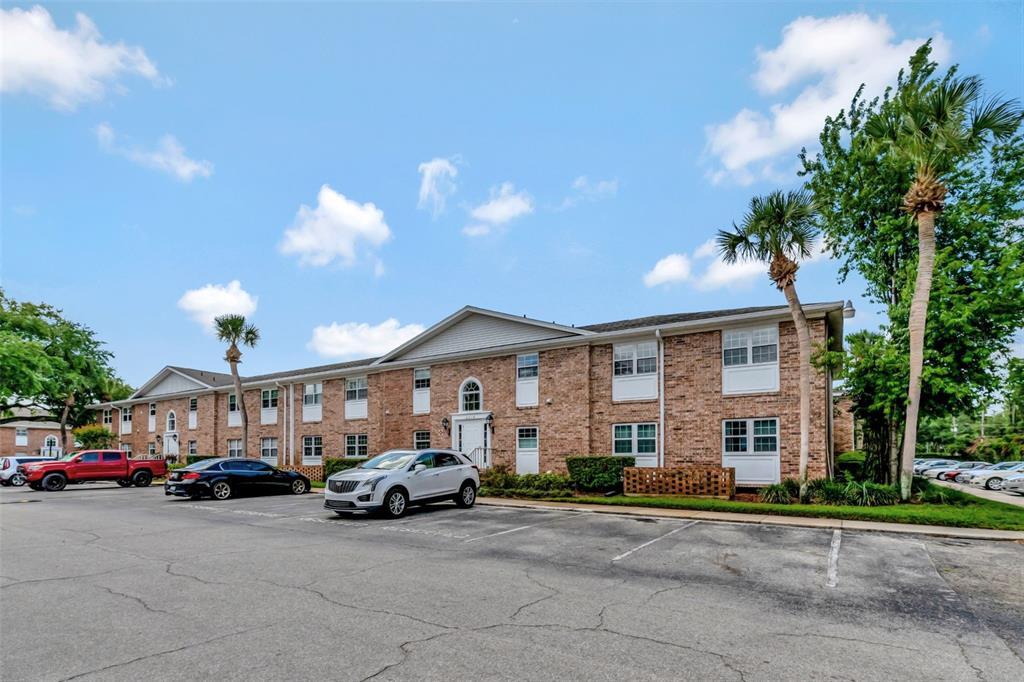 Picture of 4216 Lake Underhill Road Unit 6A2-8, Orlando, FL 32803