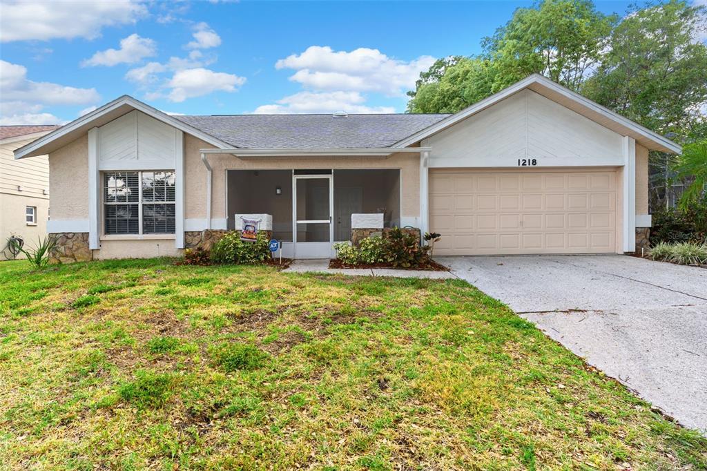 Picture of 1218 Gillespie Drive N, Palm Harbor, FL 34684
