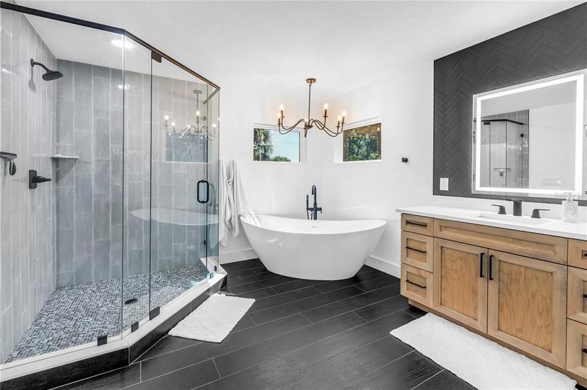 Picture of 3409 W Cherokee Avenue, Tampa FL 33611