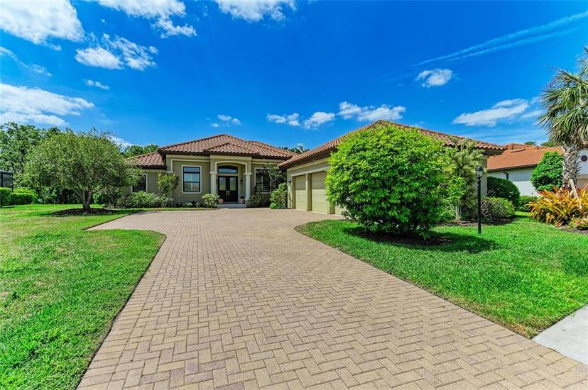 Picture of 9734 Carnoustie Place, Bradenton FL 34211