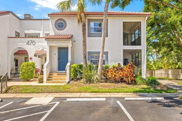 Picture of 476 Santa Cruz Place Ne Unit C, St Petersburg FL 33703