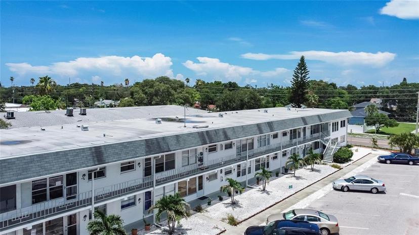 Picture of 1221 Drew Street Unit B17, Clearwater FL 33755