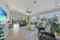 Picture of 196 Tarpon Cove Boulevard Unit 722, Punta Gorda, FL 33950