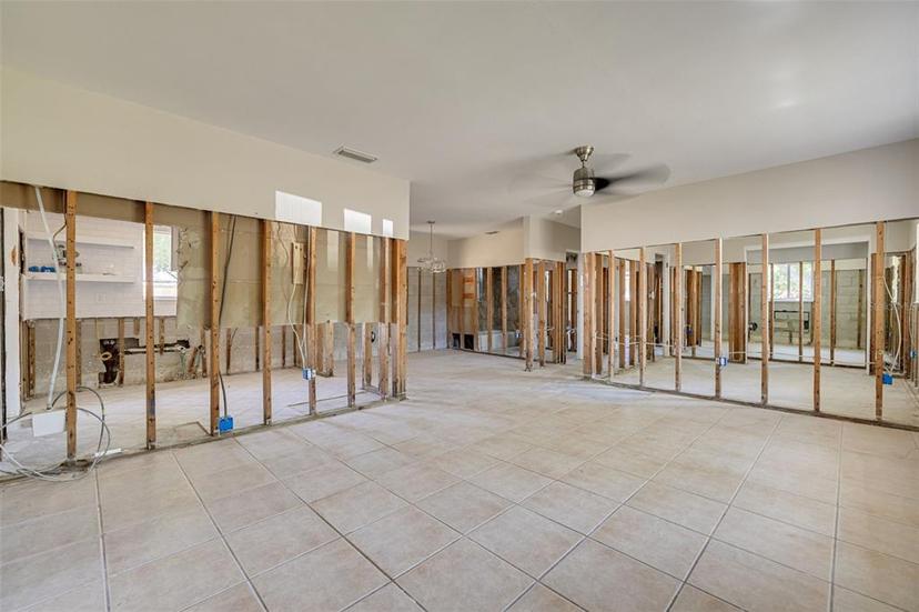 Picture of 401 Patica Road Ne, St Petersburg FL 33702