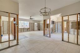 Picture of 401 Patica Road Ne, St Petersburg, FL 33702