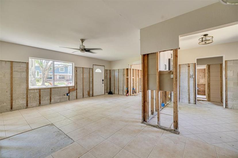 Picture of 401 Patica Road Ne, St Petersburg FL 33702
