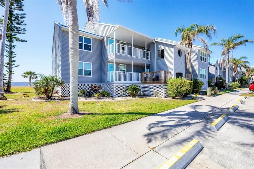 Picture of 4410 Warren Avenue Unit 306, Port Charlotte FL 33953