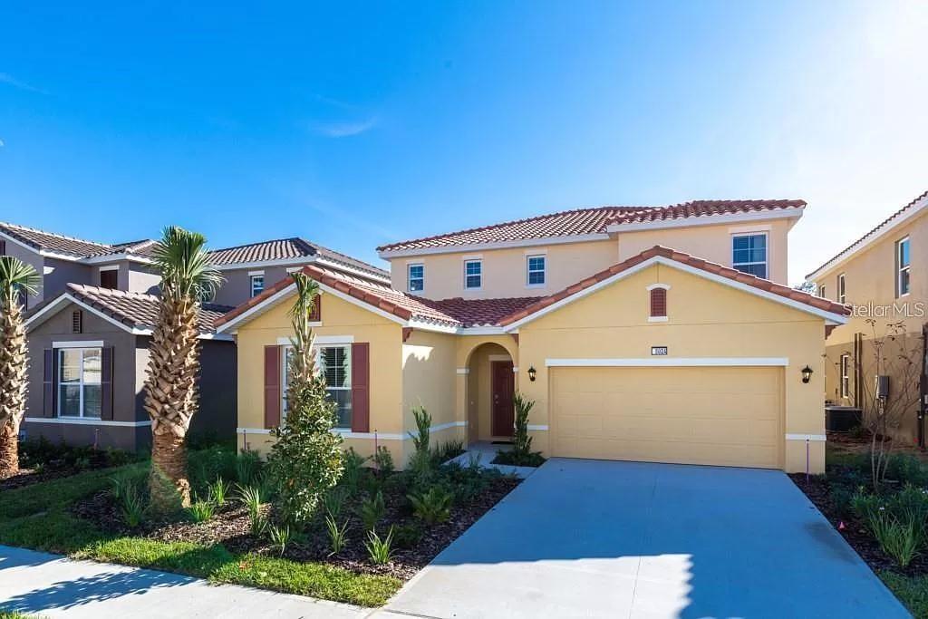 Picture of 8024 Oak Shadow Court, Davenport, FL 33837