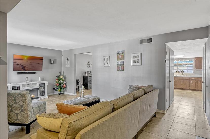 Picture of 1227 Carriage Lane, Orlando FL 32807
