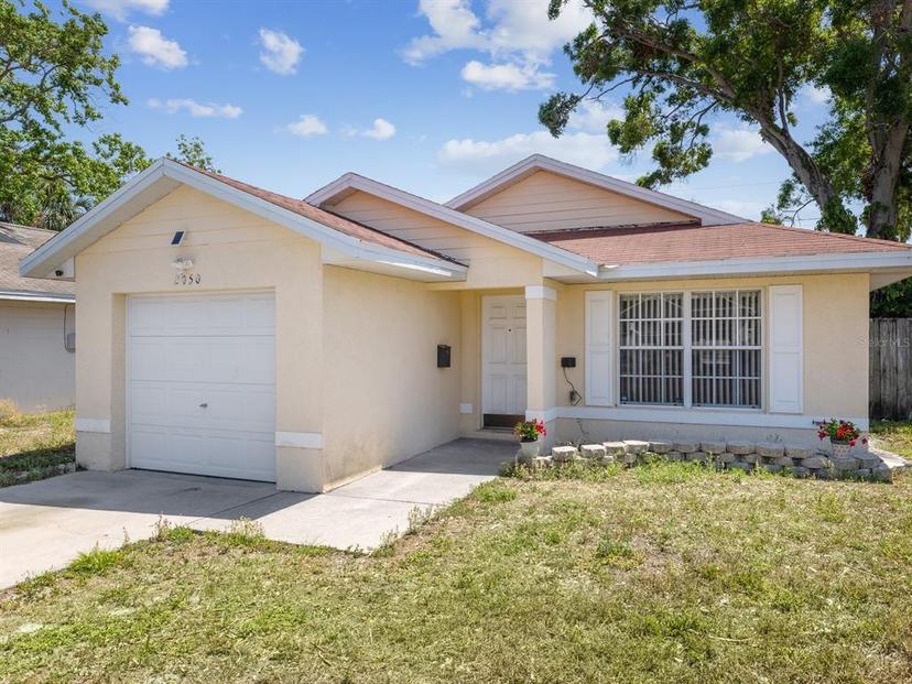 Picture of 2050 28Th Avenue N, St Petersburg FL 33713