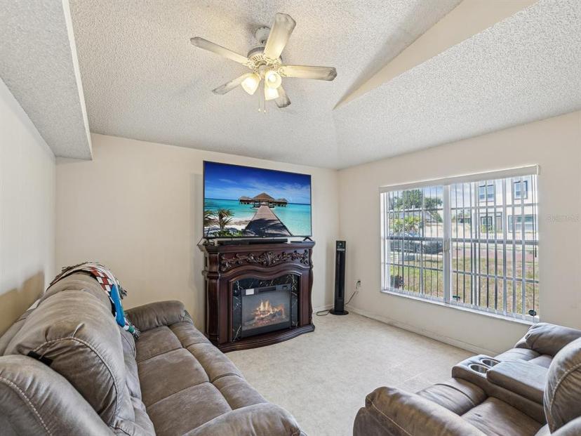 Picture of 2050 28Th Avenue N, St Petersburg FL 33713